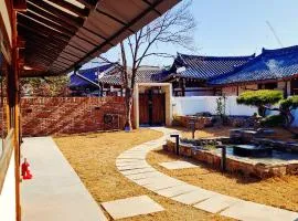 전주한옥마을 자하연해랑