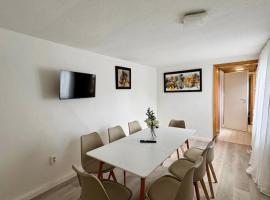 geräumiges Monteurapartment 2 in Bensheim mit Parkplatz, Hotel in Bensheim