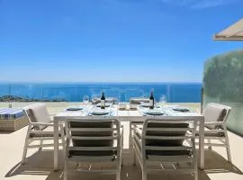 Luxury Penthouse with Stunning Sea Views