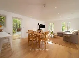 Watersmeet Edge, Terrace, 2BR and 2BA, River Views, Parking