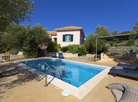 Loutsa Villa, מלון בואטי