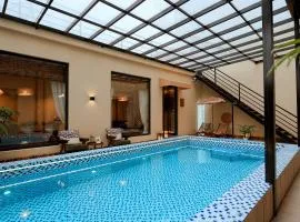 Huashan Sanwanduo hotel 华山三万多酒店