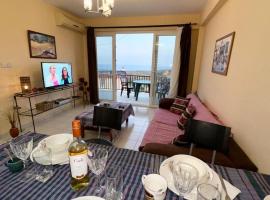 2 bedrooms apartment in Arapkoy 4 minutes to Acapulco casino, hotel a Aglantzia