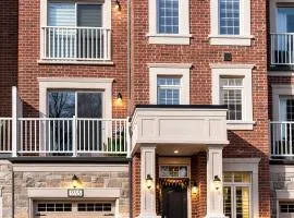 Modern 4Bedroom Retreat I 2Car Parking I Steps from the Ajax Waterfront