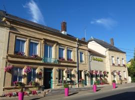 Logis La Sapinière, hotel v destinaci Remilly-Aillicourt