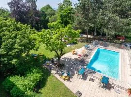 B&B HOTEL Lyon Nord 4 étoiles