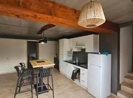 T2 confortable avec piscine à La Rivière Saint-Louis Id