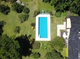 Casa con Pileta & Parque Gigante en la Naturaleza