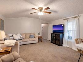 Rough River Lake Cabin Fishing, hotelli kohteessa Fentress McMahan