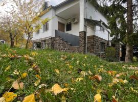 Almás Tanya Vendégház, hotel di Szuha