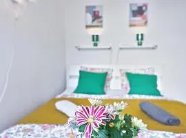 Prague Family Guest House - Rooms with shared bathroom