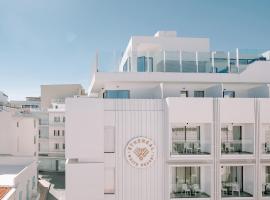 Ethereal White Resort Hotel & Spa - Adults Only: Kandiye şehrinde bir otel
