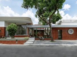 Villa Ceria Dukuh: Timuran şehrinde bir otel