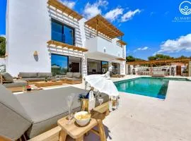 VILLA LUJO - By Almarina Villas