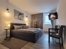 Airbnb, Doppelzimmer, direkt an der A2 & A14, 24 Stunden Check-In, Parkplatz, ruhig