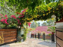 Little Chandhana Guest House, hotel v mestu Kottayam