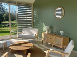 Le pavillon des Plantes, hotel din Châtellerault