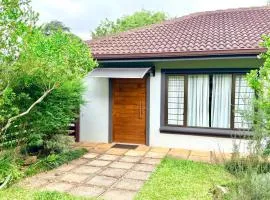 Robyns Nest Self Catering Cottage No1