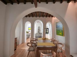 The Artist House, hotel din Triandáros