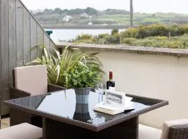 Karndu retreat Hayle overlooking the RSPB