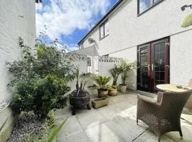 Driftwood Crantock sandy beach coastal walks