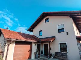 Ferienwohnung Juchee, hôtel à Übersee