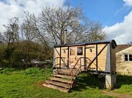 Stowford Railway Carriage