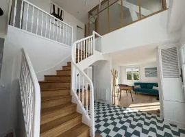 Grande Maison Rénovée 3* à Bénodet, Jardin Clos, Salle de Jeux, Parking, Wifi, Terrasse, 4 chambres - FR-1-481-112
