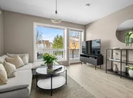 Modern apartment with free parking