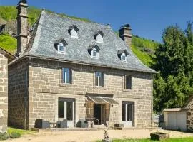 Villa de 150m2, 4 ch, 4 SDB, Wifi, Patio, Vallée de la Jordanne