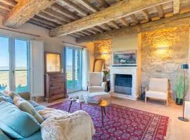 Luxury Villa in Val d'Orcia Private Tuscan Oasis