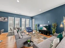 Trendy 3BR I Free Parking I Workspace