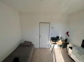 Résidence Remy cooghe chambre privative à louer, hotel a Roubaix