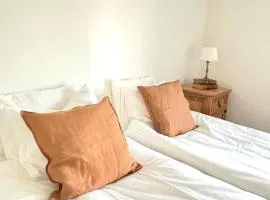 Charming accommodation near station - 11 minutes to Liseberg