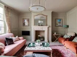 Luxury Georgian Townhouse sleeps 10 parking