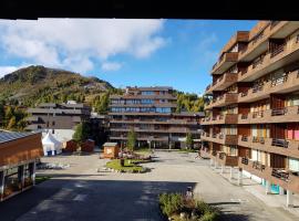 Apartment Flache 204 by Interhome, готель у місті Грион