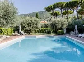 GuestHost - Lavanda Apartment with Pool & Parking