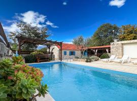 Holiday Home Didini dvori by Interhome – hotel w mieście Kruševo