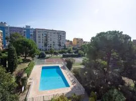 Apartment Les Jardins du Luxembourg-3 by Interhome