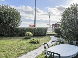 Apartment La Spiaggia by Interhome