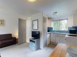 26 Strawberry Hill, Tolroy Manor