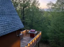 Poconos A-Frame seclude cabin,hot-tub,sauna,firepit,deck