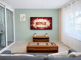 Majestic Green Tone - Disneyland - Free Parking