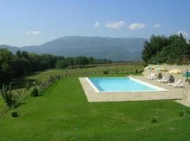 Apartment Rustikale Eleganz mit Blick auf die umbrische La by Interhome