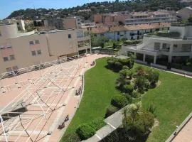 Appartement calme au cœur de Cavalaire, climatisé avec terrasse, parking et toutes commodités - FR-1-100-233