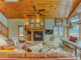 W12 Updated Townhome with Epic Ski Views, AC & On-Site Trails Near Mt Washington Hotel