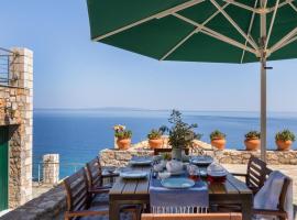 Holiday Home Leonardo da Vinci Villa by Interhome, Hotel in Péra Mélana