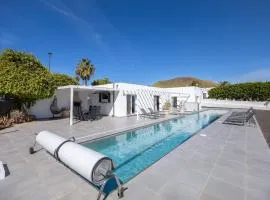 Casa Conil with a private 25 meter heated pool