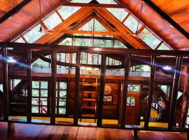 Beyond Paradise Vacation Rental – hotel w mieście Cristo Rey