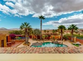 Villa Cora - Traumvilla mit privatem Tennisplatz & beheiztem Pool